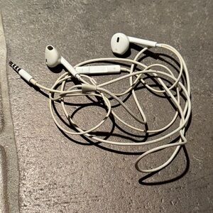 Genuine Apple Headphones 3.5mm Jack for iPhone with microphone EarPods Earphones